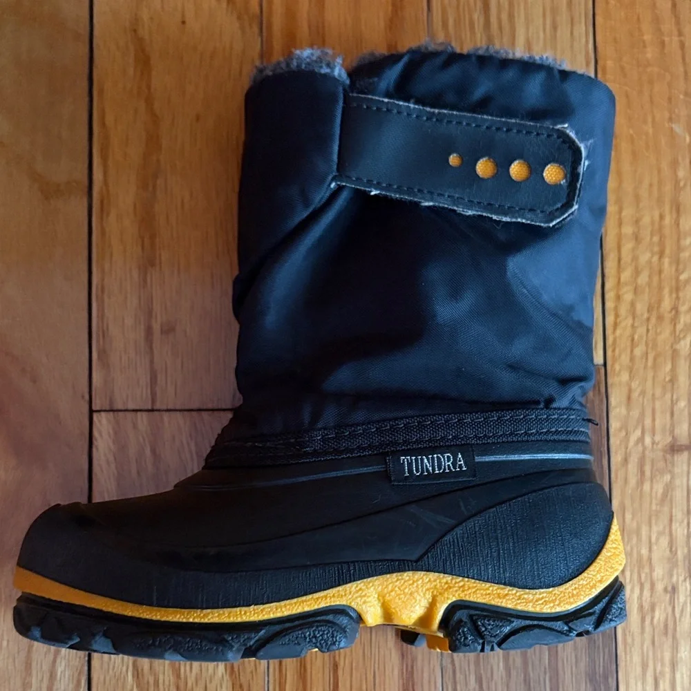 Tundra Cico Black and Gold Toddler Snow Boots